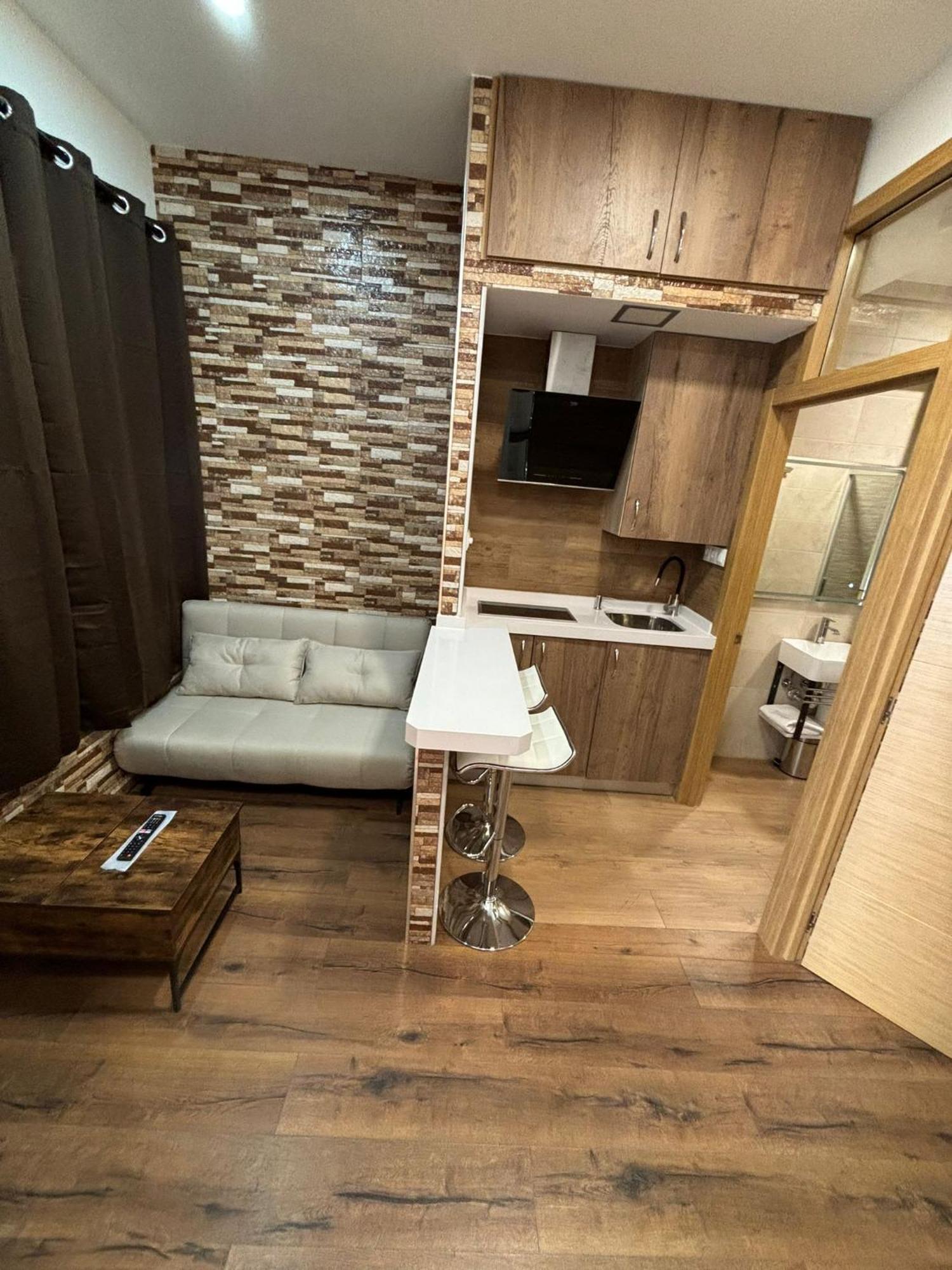 Apartamentos Deluxe Barajas Madri Exterior foto